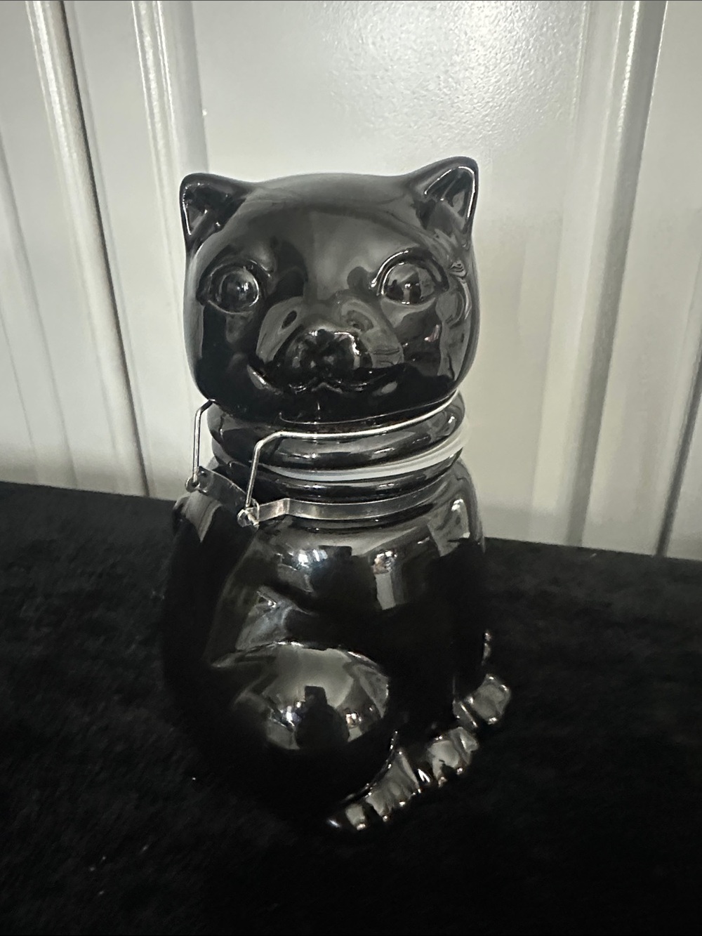 Boston Warehouse 8” Glossy Black Ceramic Kitty Cat Cookie Jar Canister
